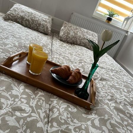 Apartament Medalionow Z Parkingiem Apartment Люблин Екстериор снимка