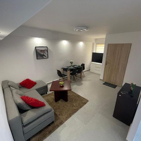 Apartament Medalionow Z Parkingiem Apartment Люблин Екстериор снимка