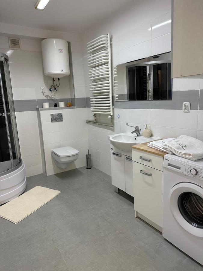 Apartament Medalionow Z Parkingiem Apartment Люблин Екстериор снимка