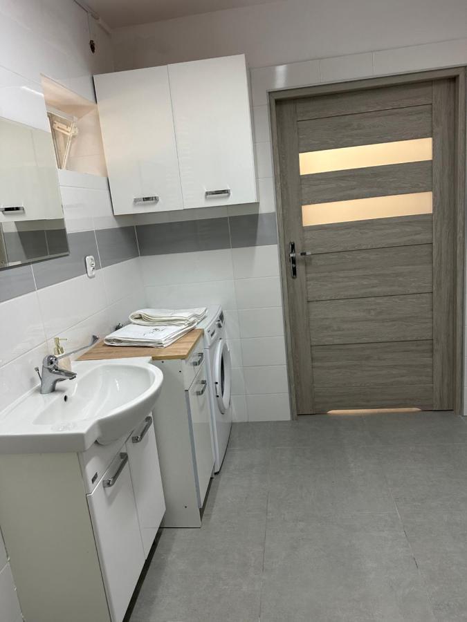 Apartament Medalionow Z Parkingiem Apartment Люблин Екстериор снимка